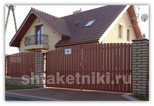 Штакетник для забора под дерево в Самаре